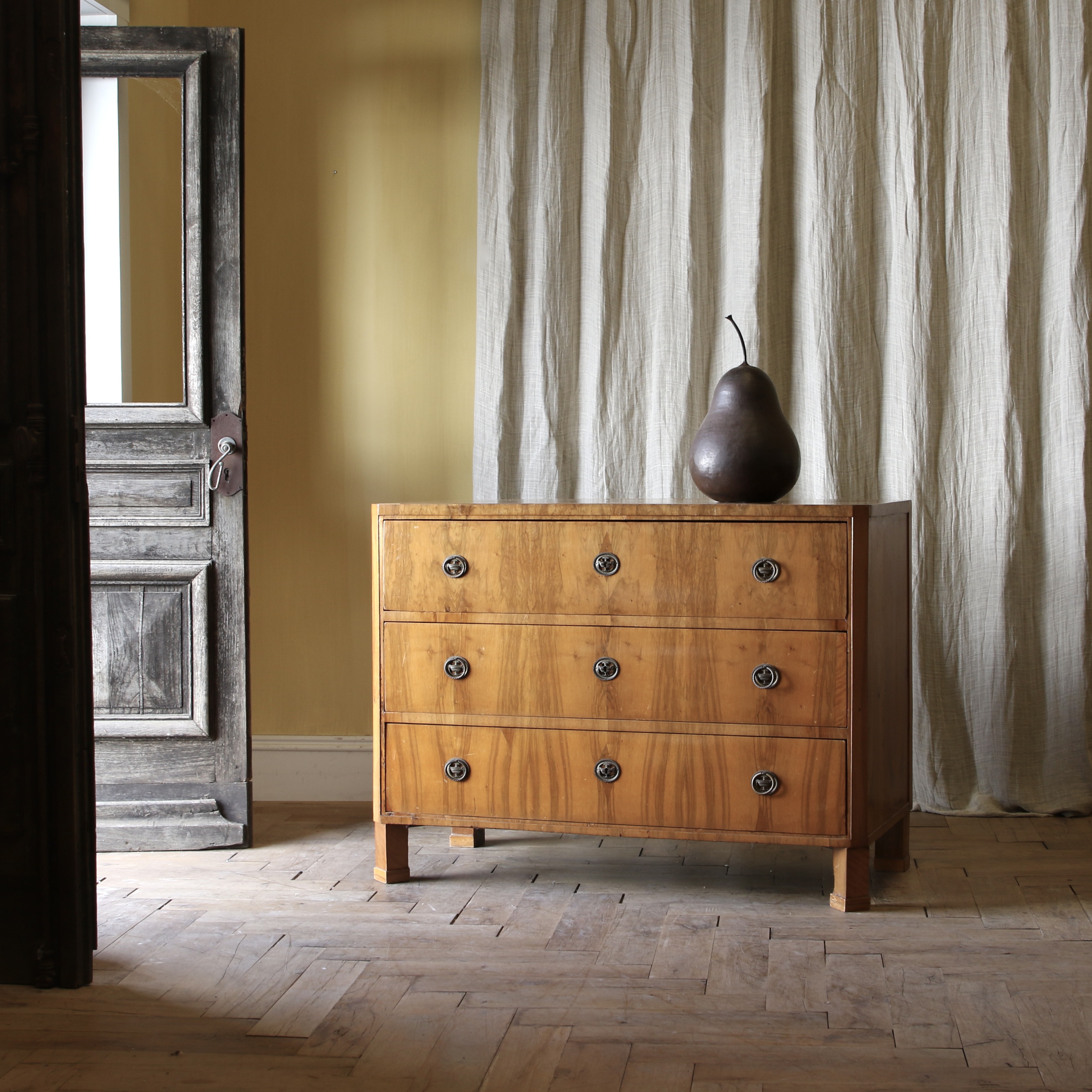 156-03 - Biedermeier Commode